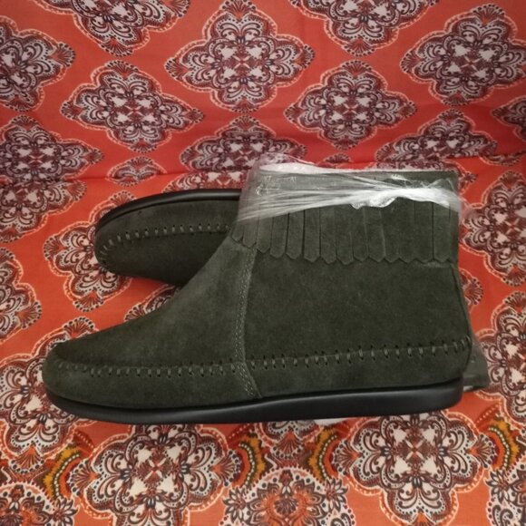 AEROSOLES Linbo Moccasin Style Fringe Suede Ankle Boots Size 6 Mid Green NWOT - Picture 5 of 7